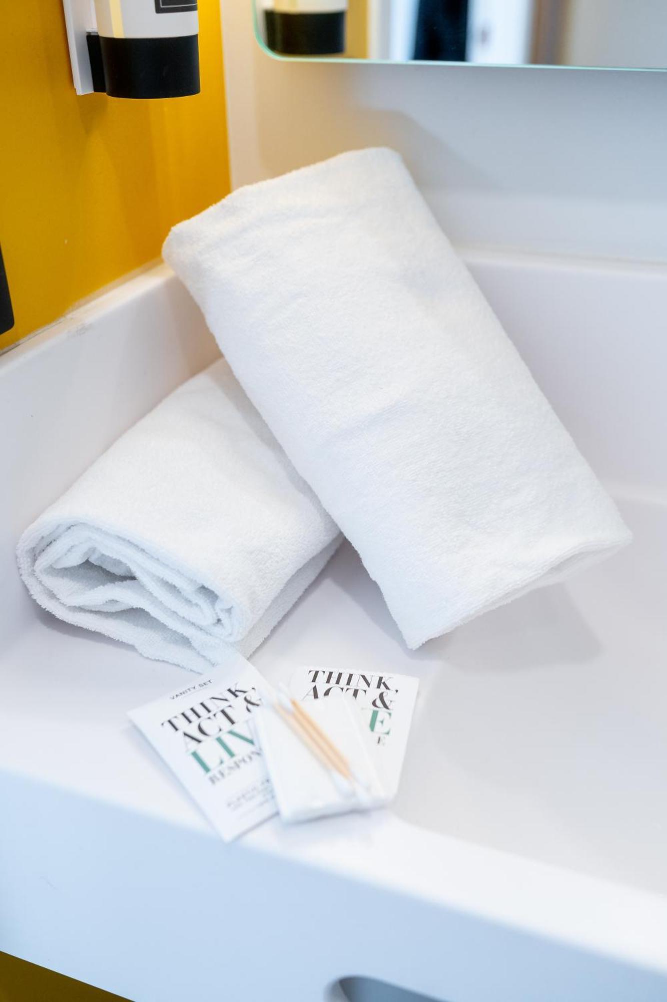 B&B Hotel Paris Clichy-Sous-Bois 3 Etoiles Zewnętrze zdjęcie