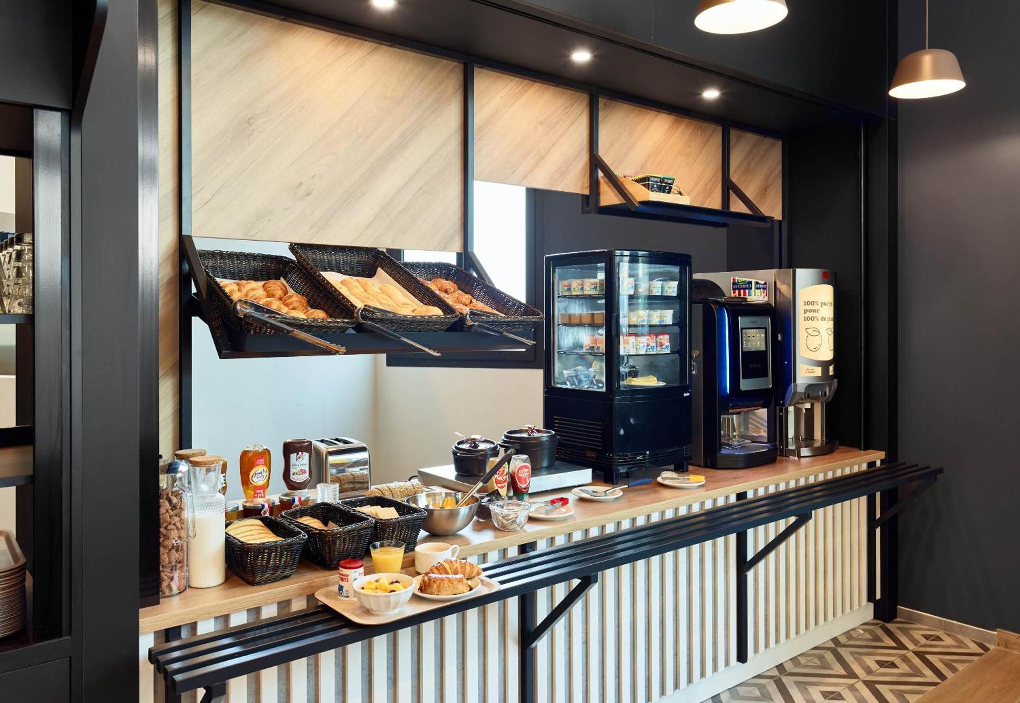 B&B Hotel Paris Clichy-Sous-Bois 3 Etoiles Zewnętrze zdjęcie
